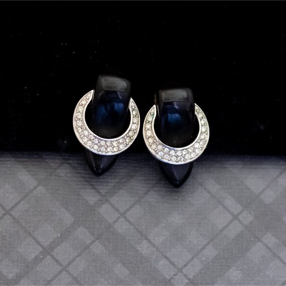 Vintage Belt Buckle Clip On Earrings by Crown Trifari G47 - Picture 1 of 3